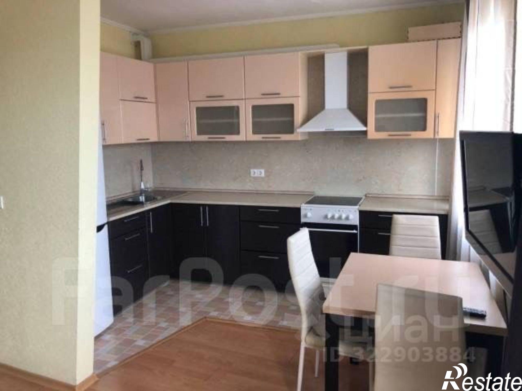 Сдать квартиру за 48 000 рублей на пр-кт 100-летия Владивостока, 120А