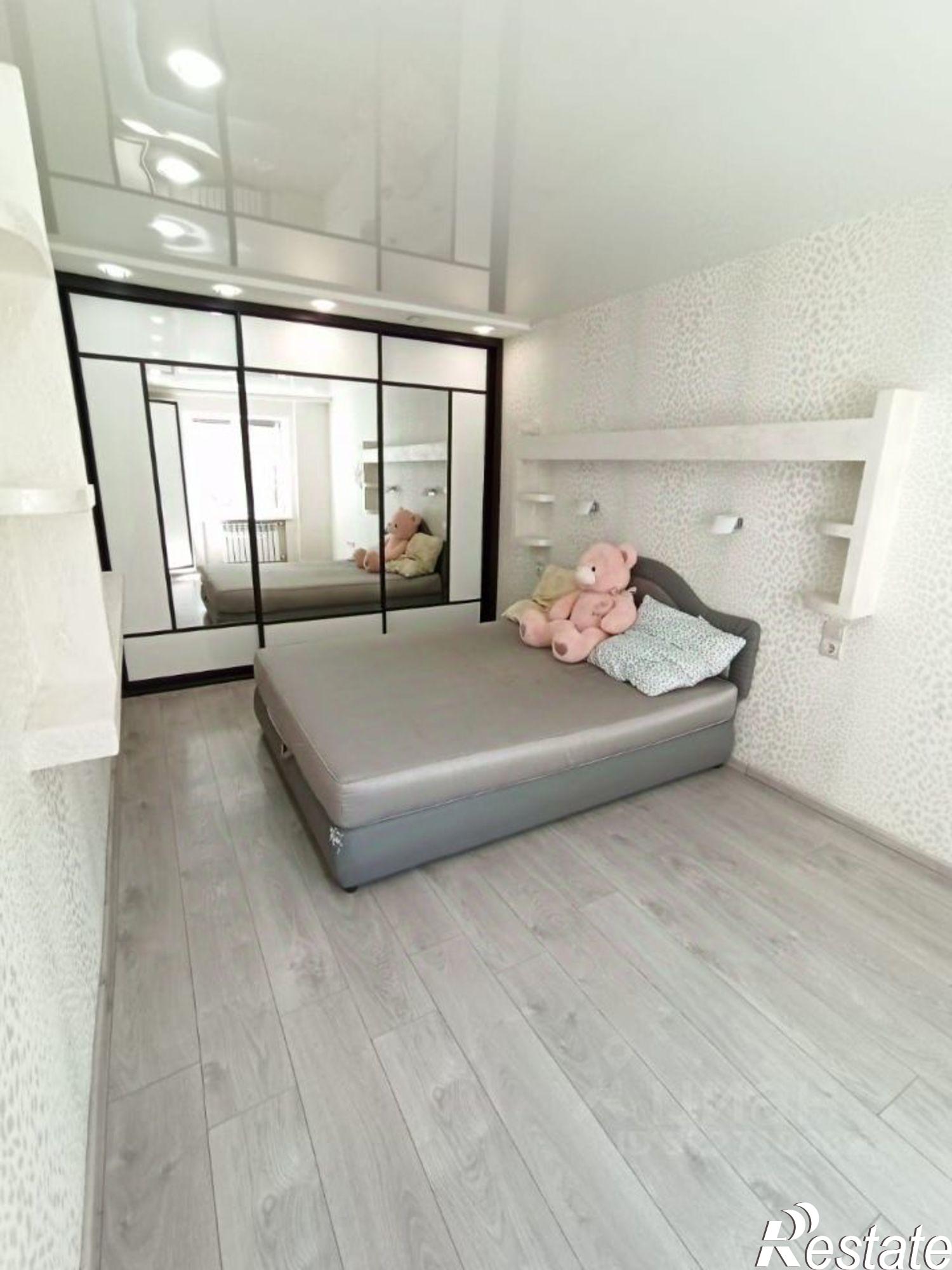 Сдать квартиру за 35 000 рублей на улица Адмирала Кузнецова, 54А