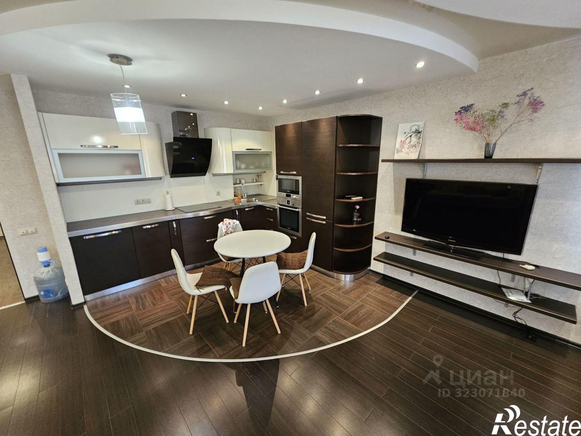 Сдать квартиру за 65 000 рублей на 2-я Круговая улица, 12