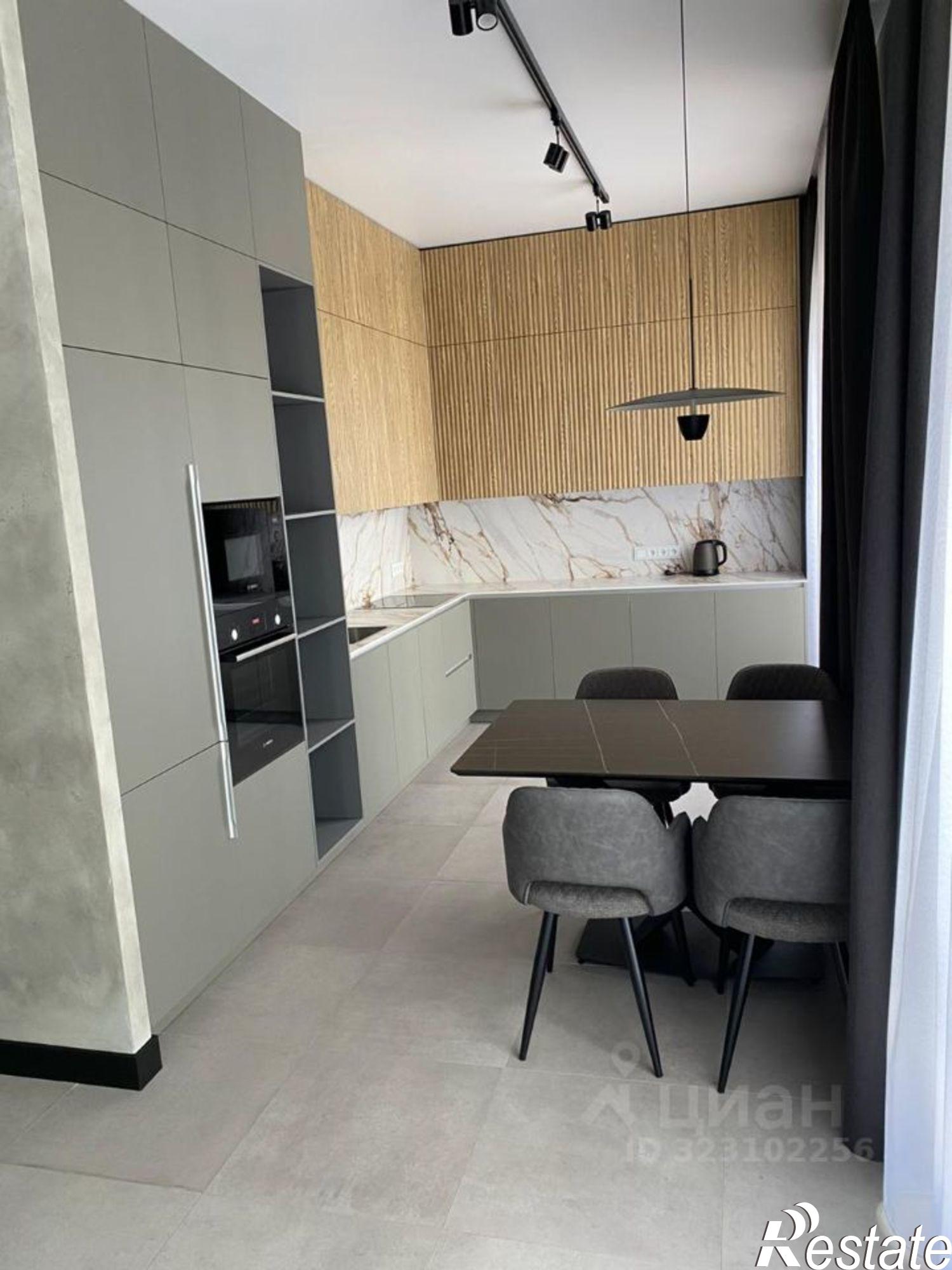 Сдать квартиру за 160 000 рублей на Фонтанная улица, 3