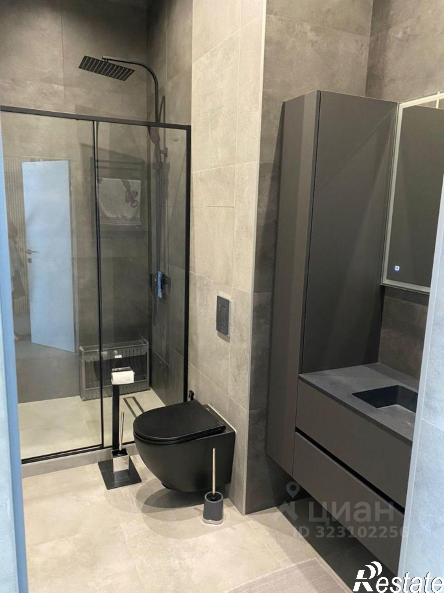 Сдать квартиру за 160 000 рублей на Фонтанная улица, 3