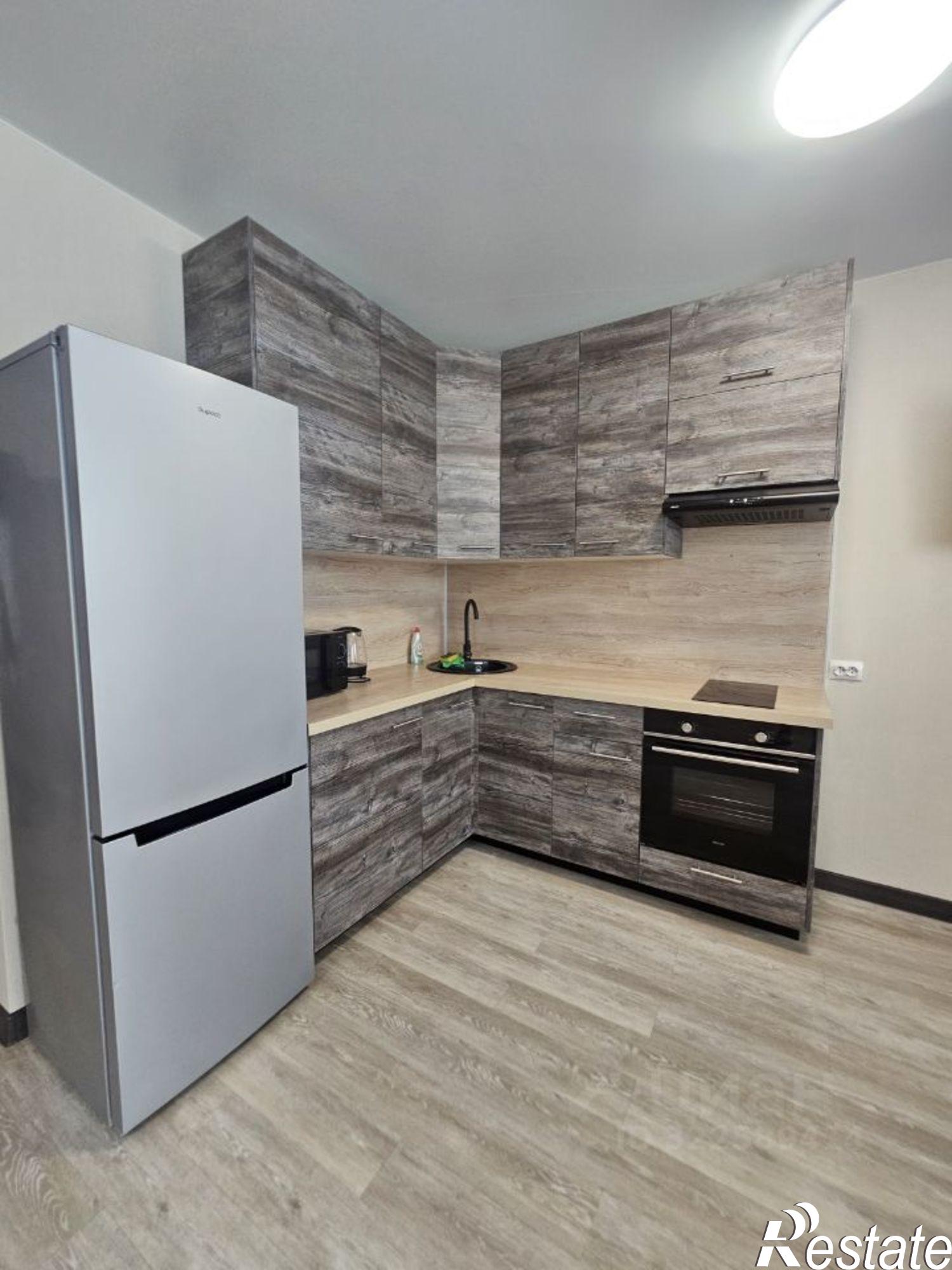 Сдать квартиру за 28 000 рублей на ул Майора Филипова, 10