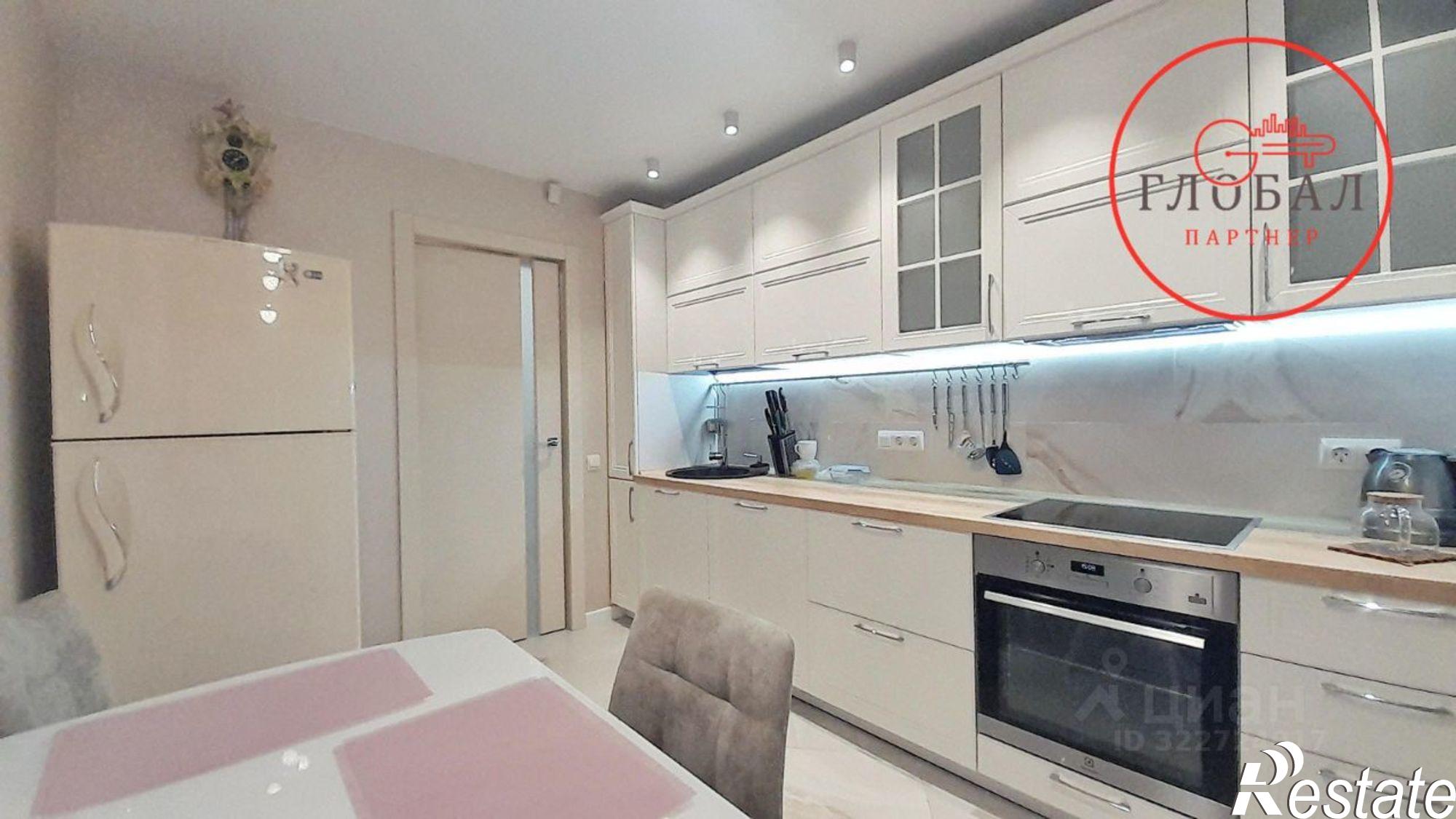 Сдать квартиру за 80 000 рублей на улица Толстого, 43А