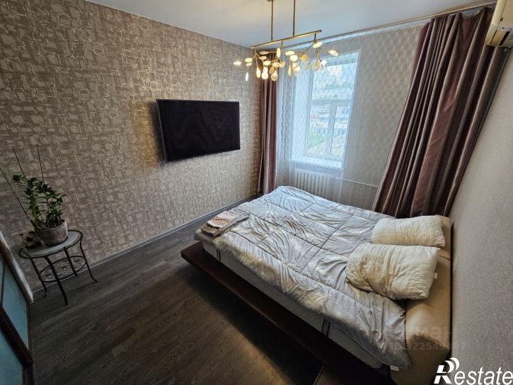 2-комн квартира Луговая улица, 21,  д. 21