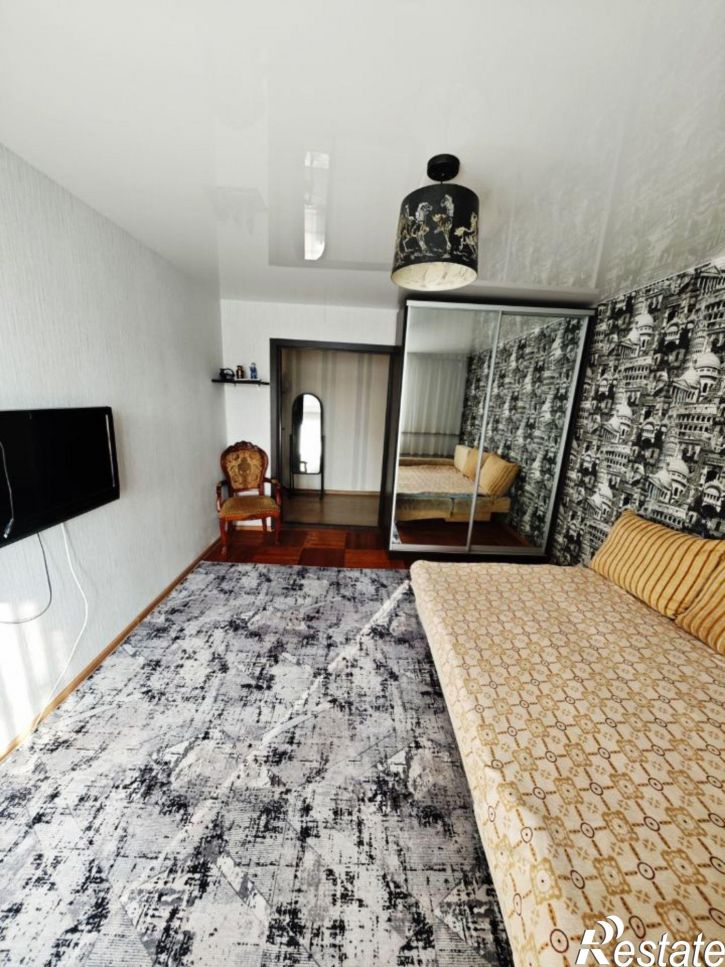 2-комн квартира ул Бестужева, 15,  д. 15