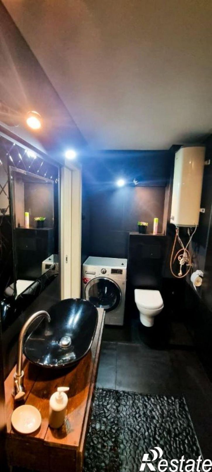 2-комн квартира Пихтовая улица, 21Б,  д. 21Б