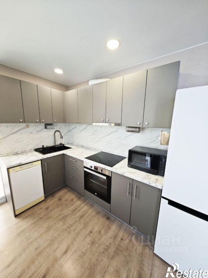 2-комн квартира Феодосийская улица, 46,  д. 46