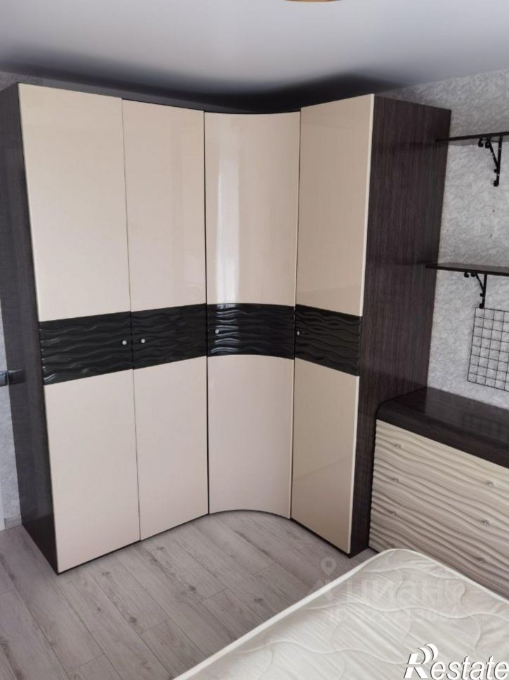 3-комн квартира Феодосийская улица, 35,  д. 35