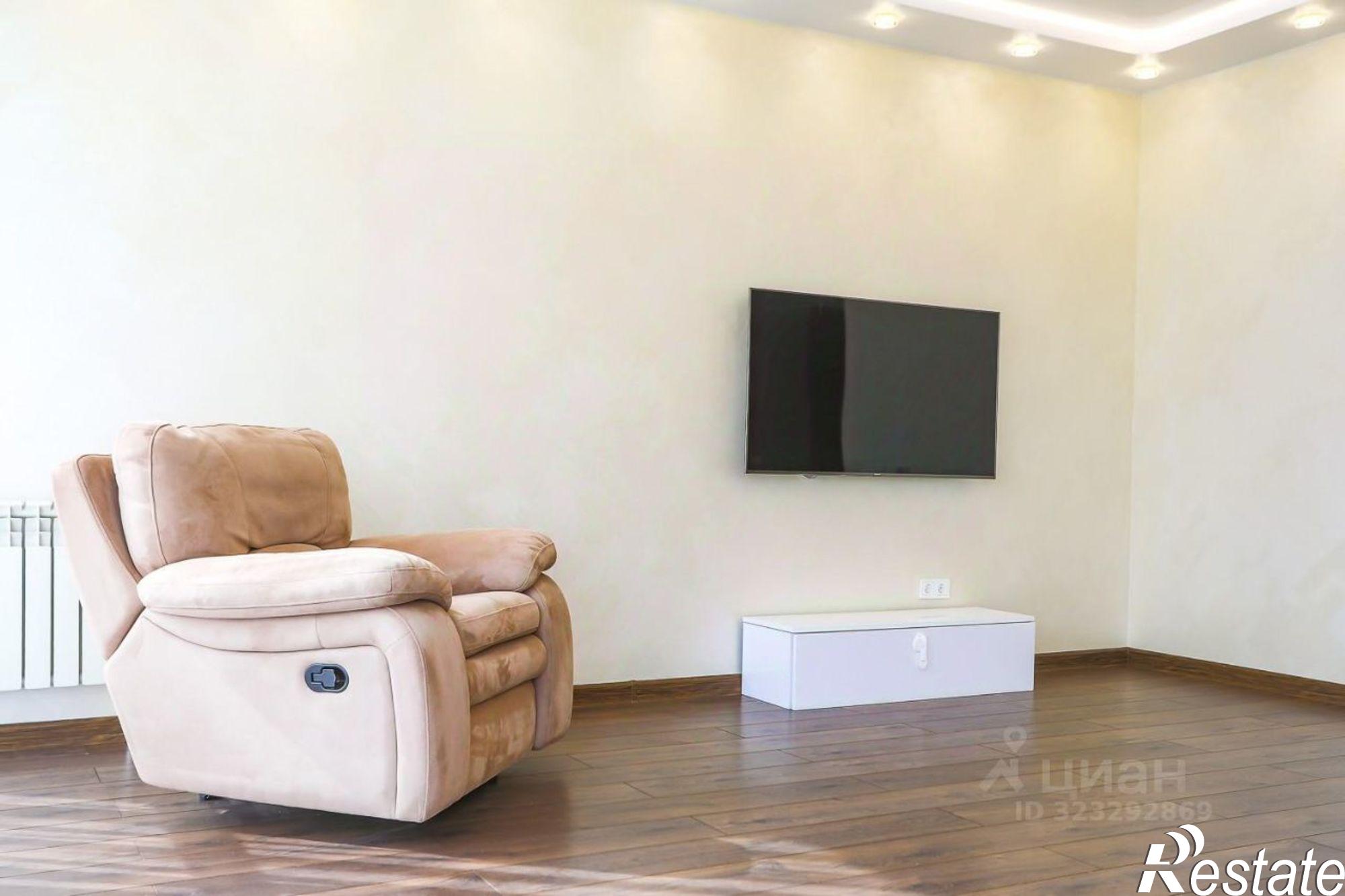 Купить квартиру за 33 000 000 рублей на Очаковская улица, 7