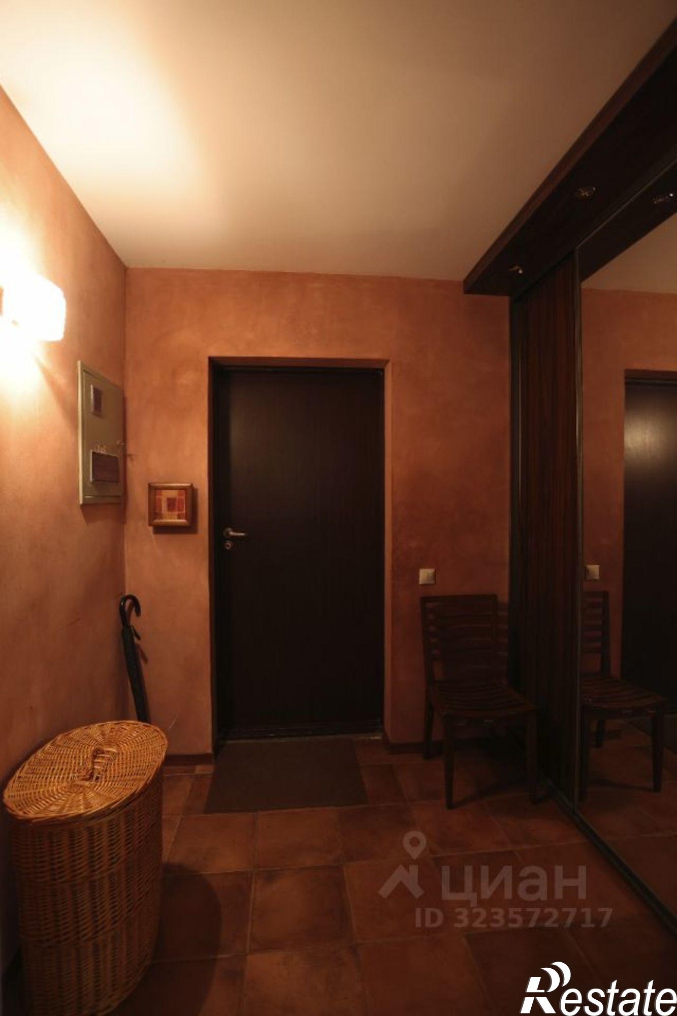 Купить квартиру за 25 000 000 рублей на улица Давыдова, 7