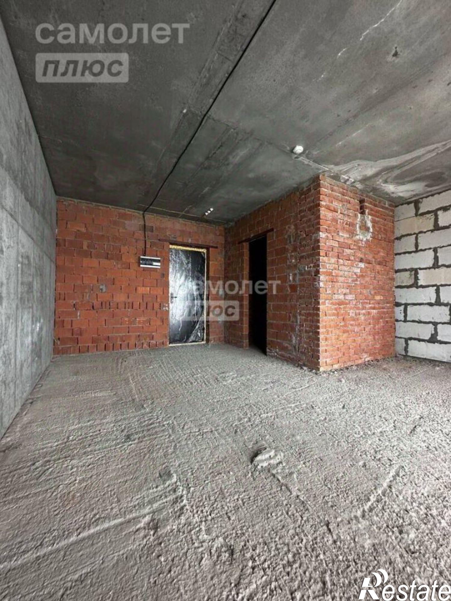 Купить квартиру за 5 700 000 рублей на пр-кт 100-летия Владивостока, 163