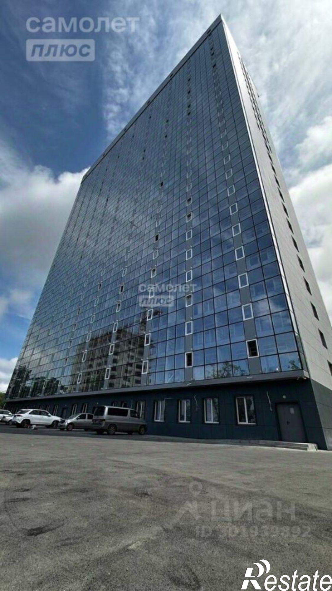 Купить квартиру за 5 700 000 рублей на пр-кт 100-летия Владивостока, 163