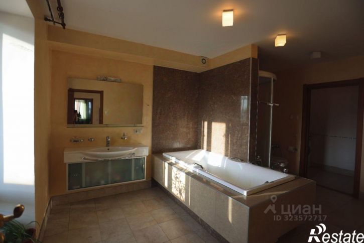 4-комн квартира улица Давыдова, 7,  д. 7