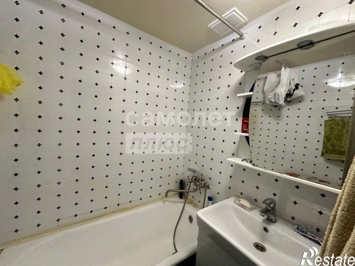 4-комн квартира ул Адмирала Кузнецова, 80,  д. 80