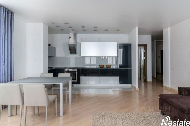 2-комн квартира улица Крыгина, 42,  д. 42