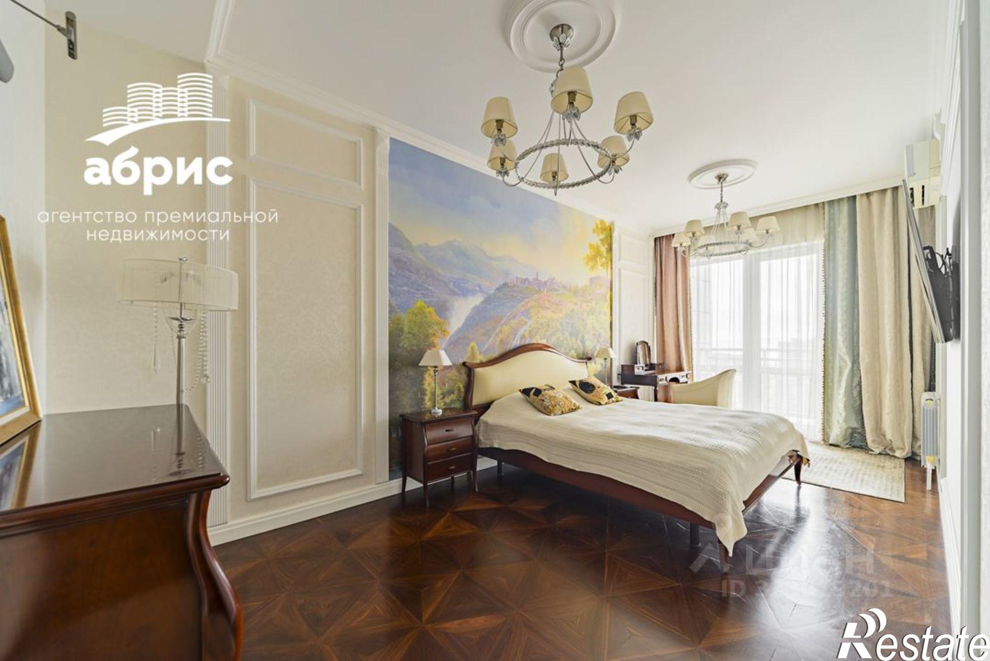 Купить квартиру за 38 000 000 рублей на ул 1-я Морская, 20