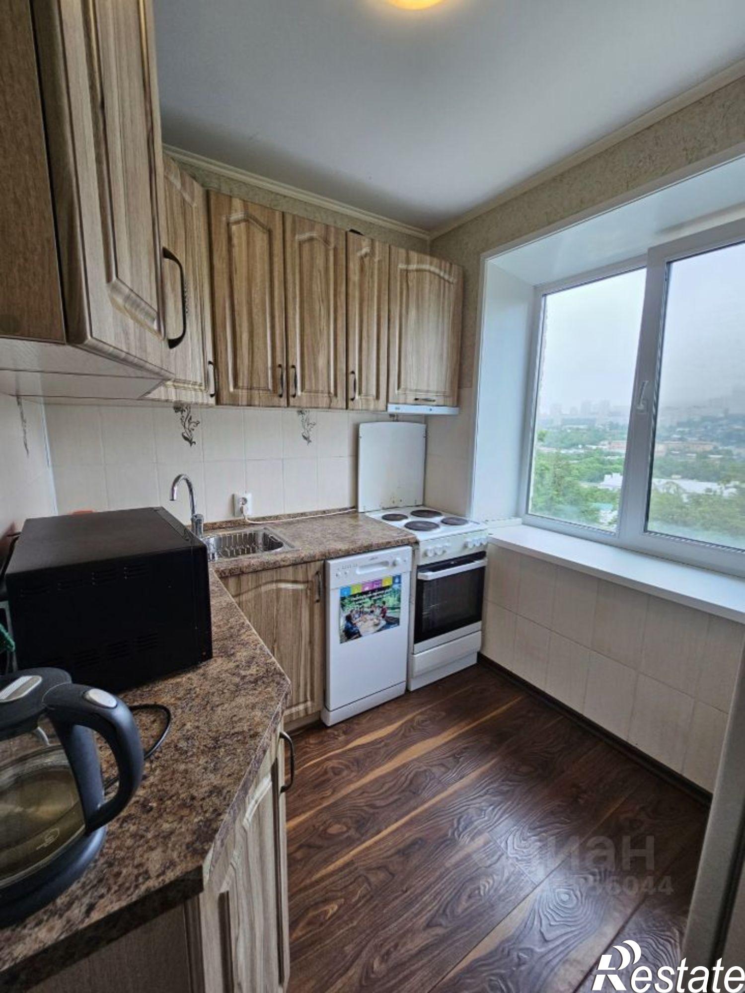 Сдать квартиру за 35 000 рублей на ул Сафонова, 4