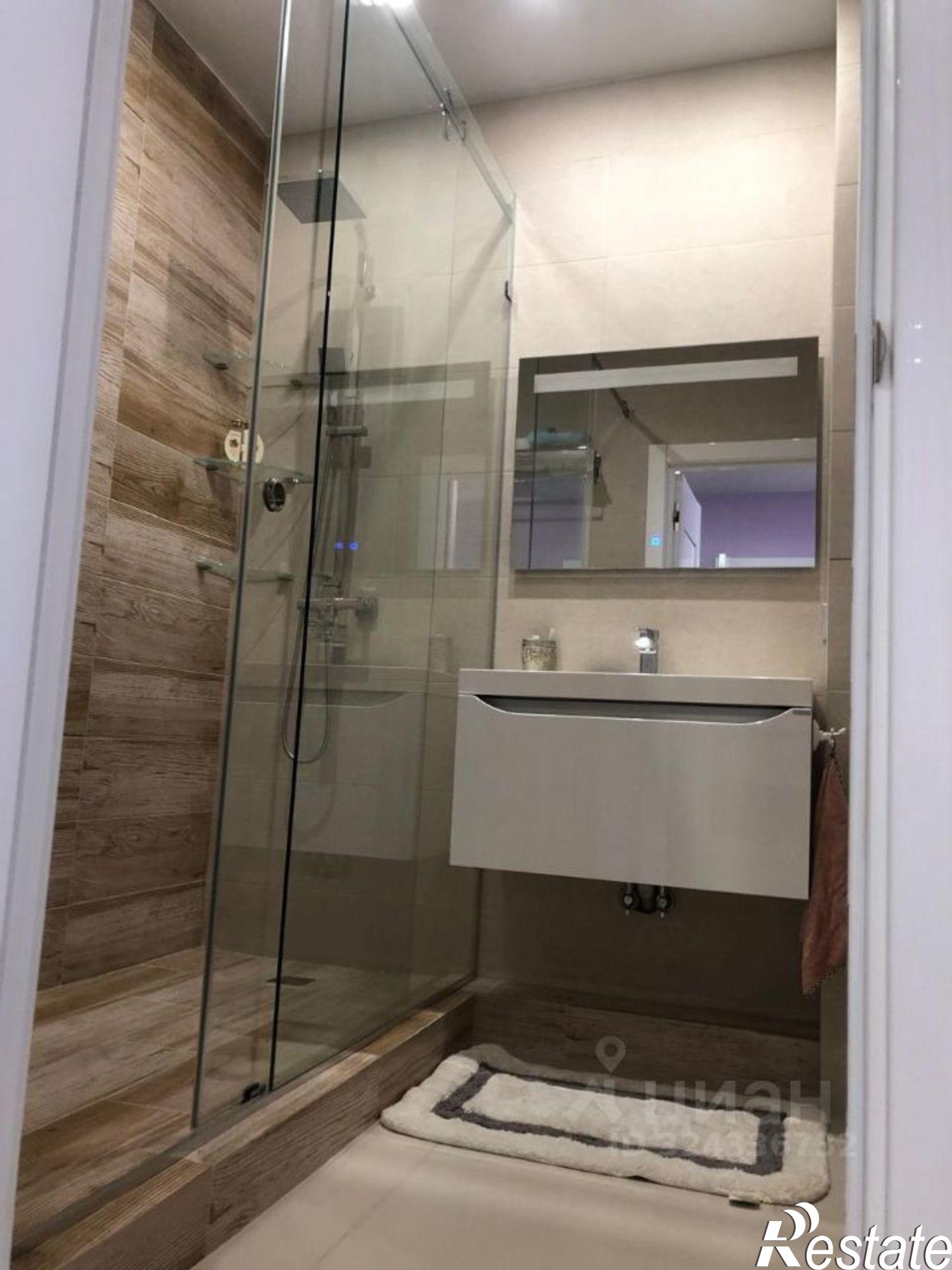 Сдать квартиру за 85 000 рублей на улица Державина, 23