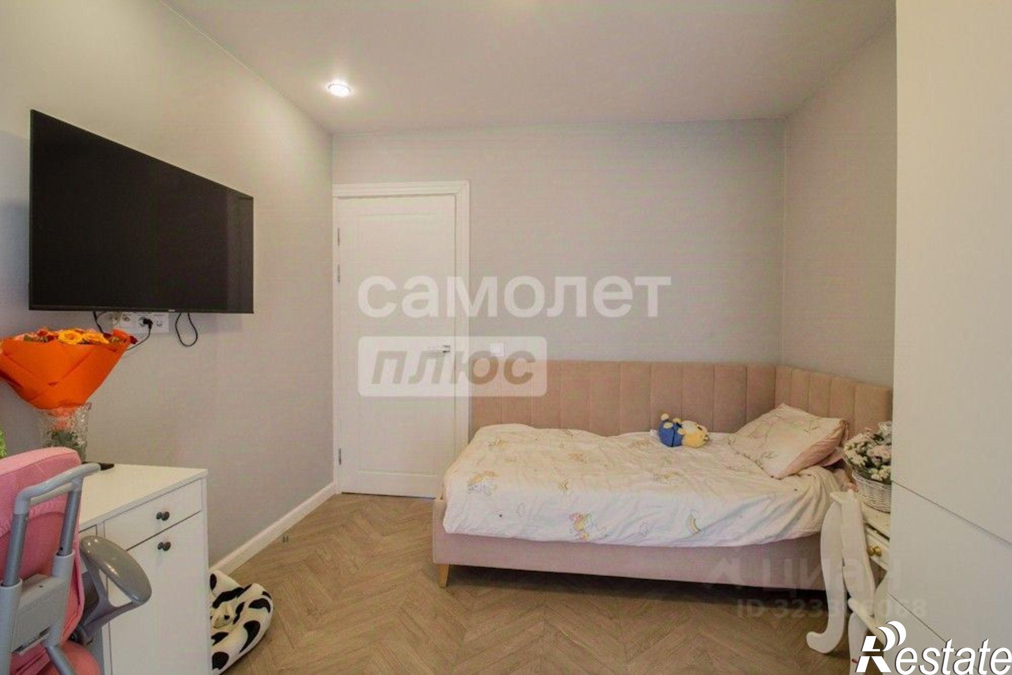 Купить квартиру за 14 650 000 рублей на Луговая улица, 76