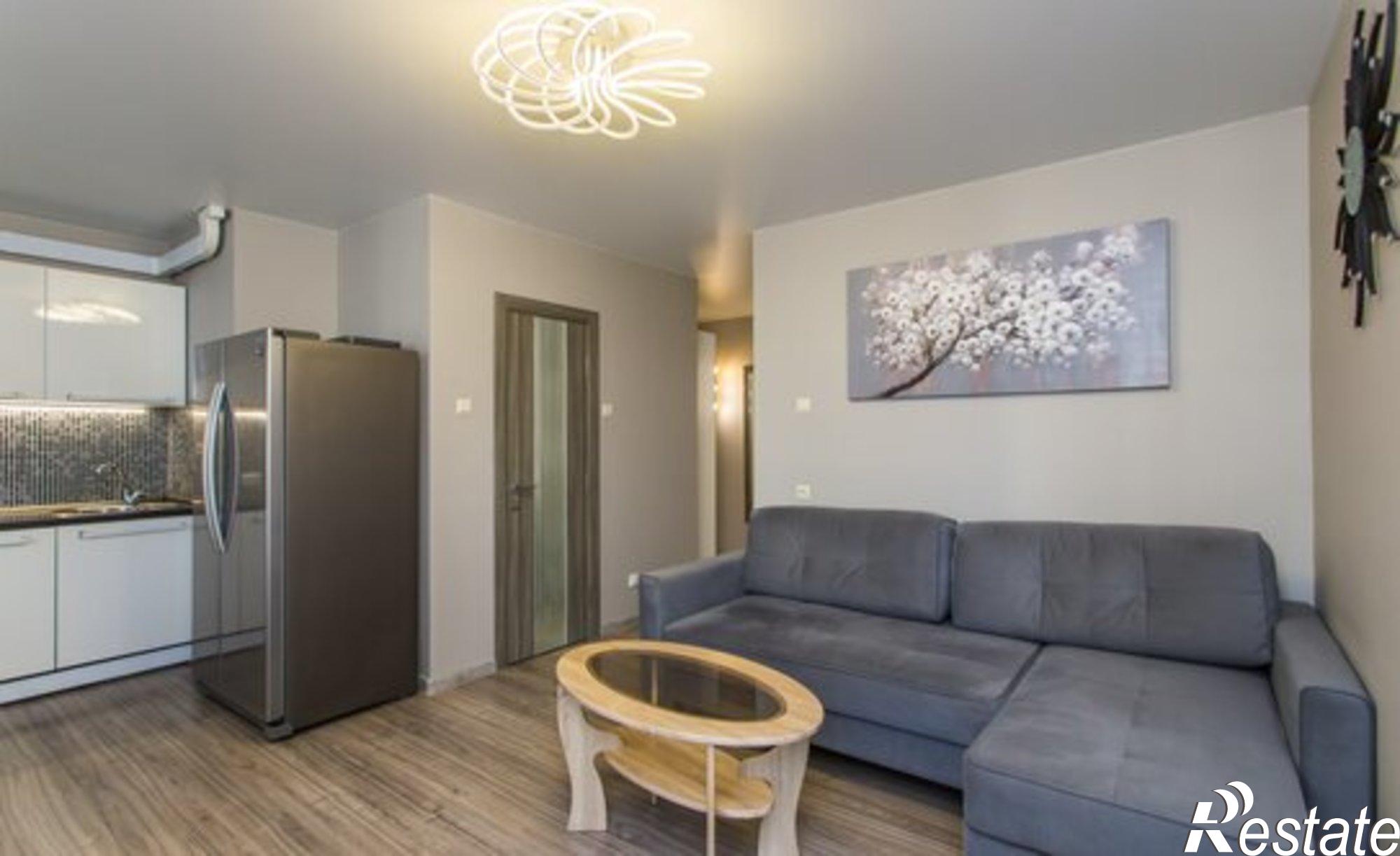 Купить квартиру за 10 200 000 рублей на пр-кт 100-летия Владивостока, 180