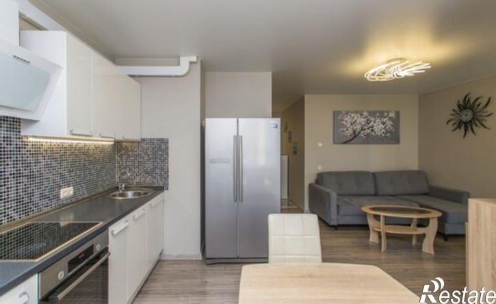 1-комн квартира пр-кт 100-летия Владивостока, 180,  д. 180