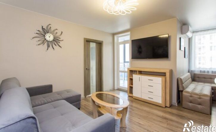 1-комн квартира пр-кт 100-летия Владивостока, 180,  д. 180