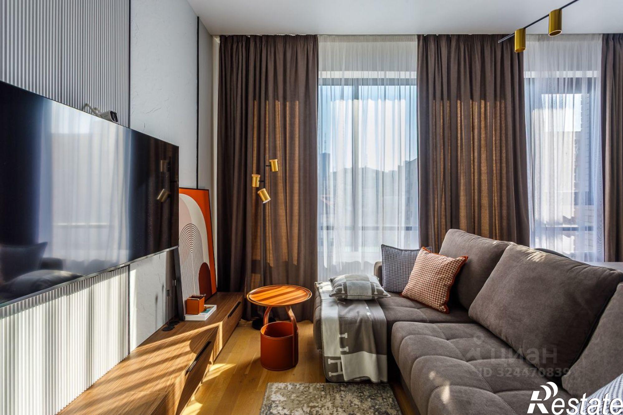 Сдать квартиру за 130 000 рублей на Авроровская улица, 6 к1