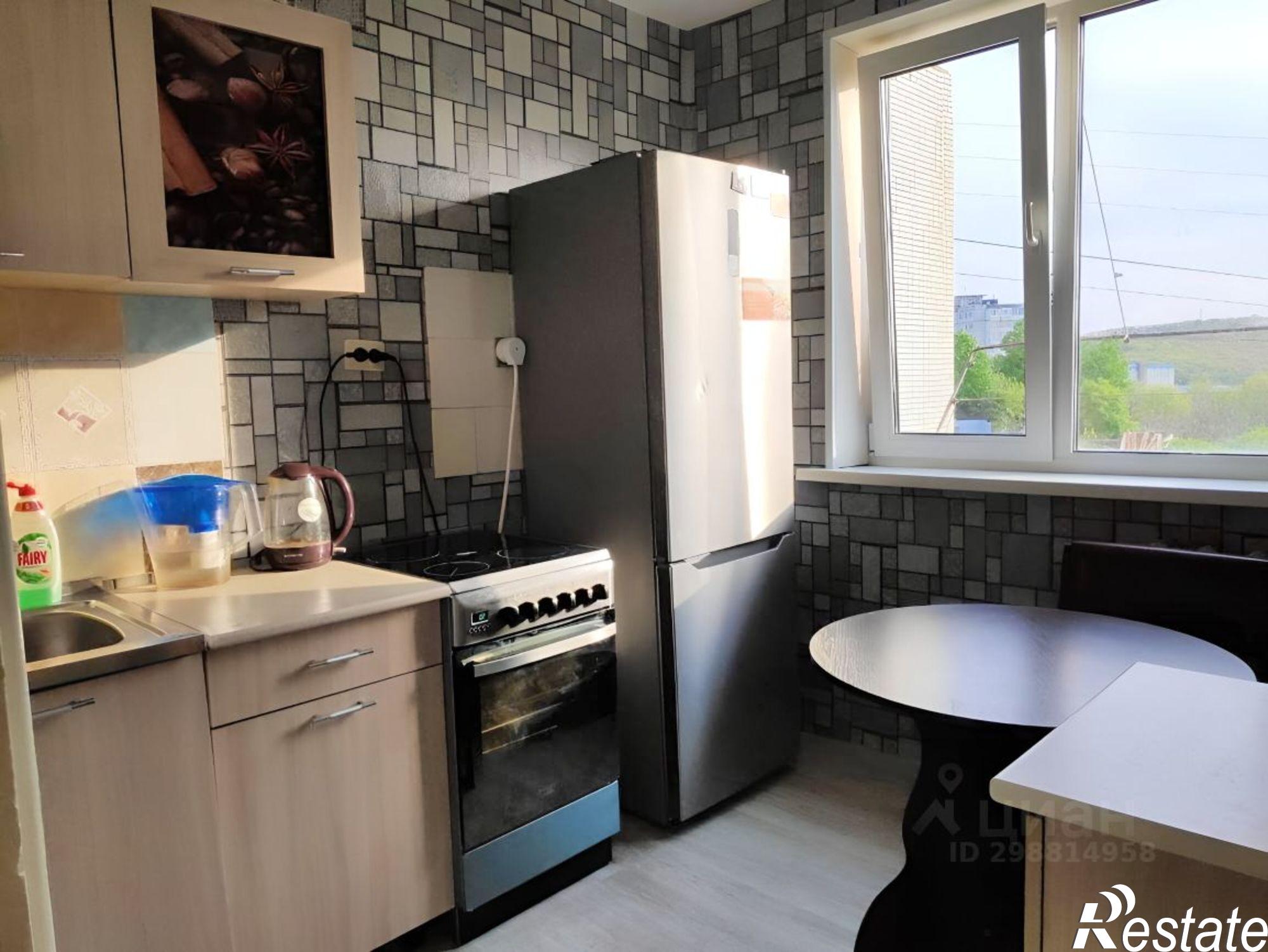 Сдать квартиру за 15 000 рублей на ул Новожилова, 3а