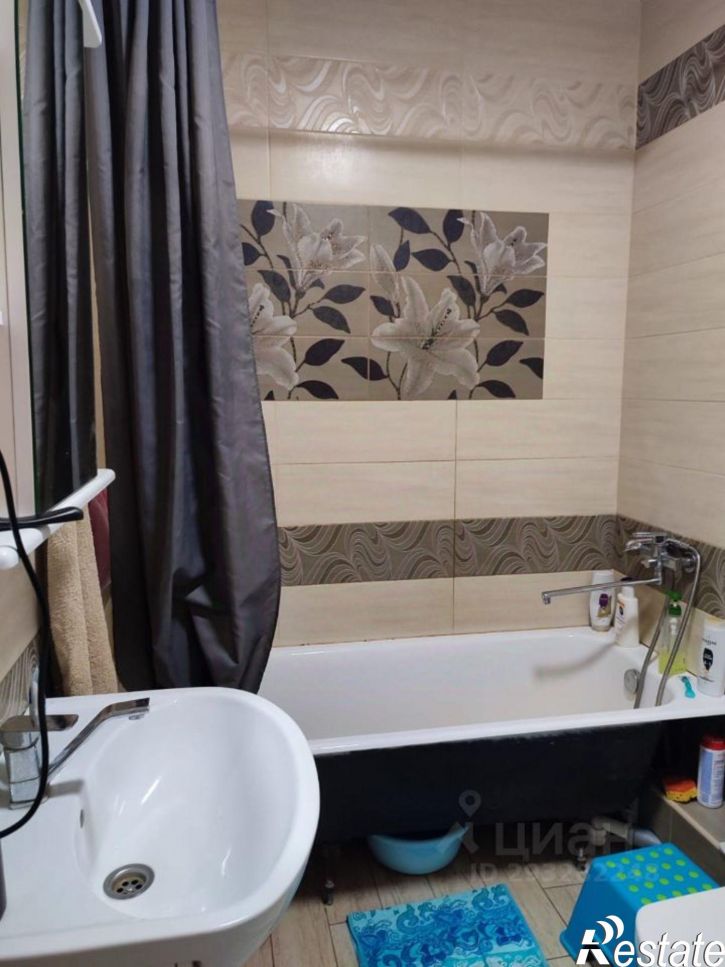 2-комн квартира пр-кт 100-летия Владивостока, 100В,  д. 100В