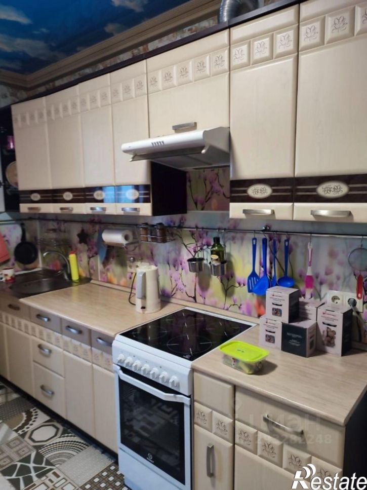 2-комн квартира пр-кт 100-летия Владивостока, 100В,  д. 100В