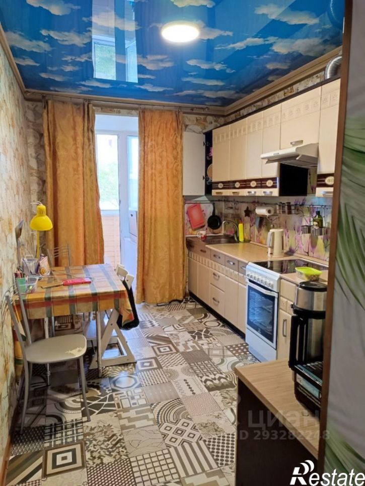 2-комн квартира пр-кт 100-летия Владивостока, 100В,  д. 100В