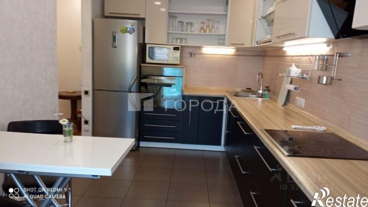 3-комн квартира ул Адмирала Горшкова, 38,  д. 38