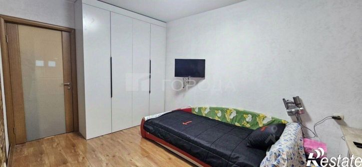 3-комн квартира ул Адмирала Горшкова, 38,  д. 38