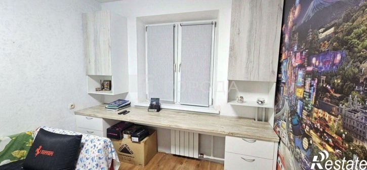 3-комн квартира ул Адмирала Горшкова, 38,  д. 38