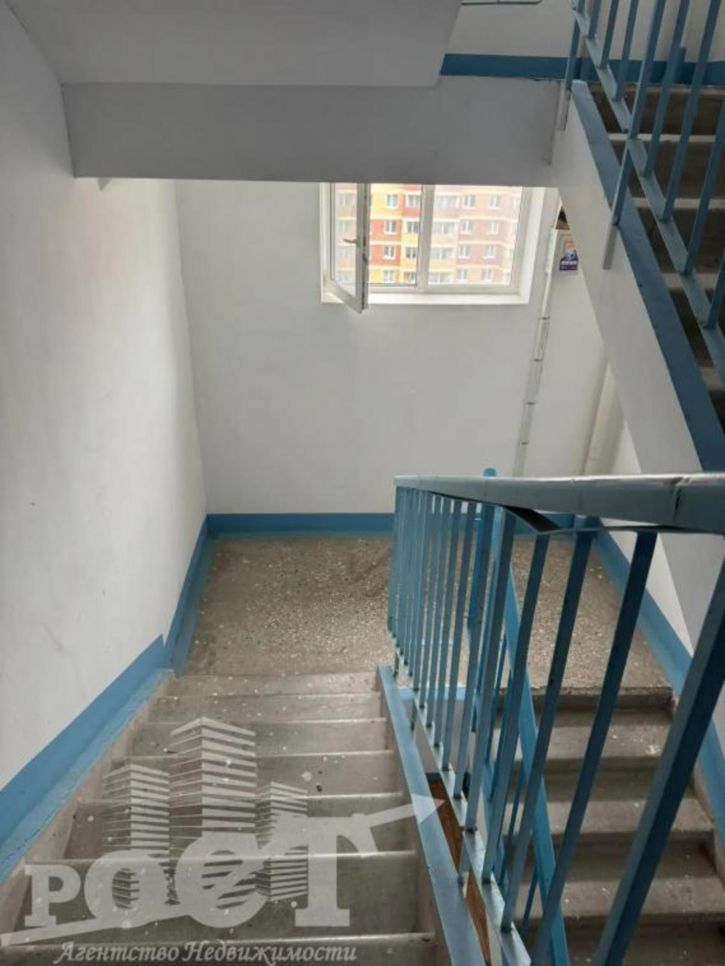 2-комн квартира Адмирала Смирнова, 14