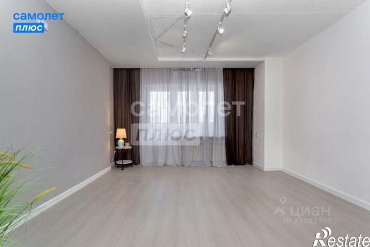 3-комн квартира ул Анны Щетининой, 3,  д. 3