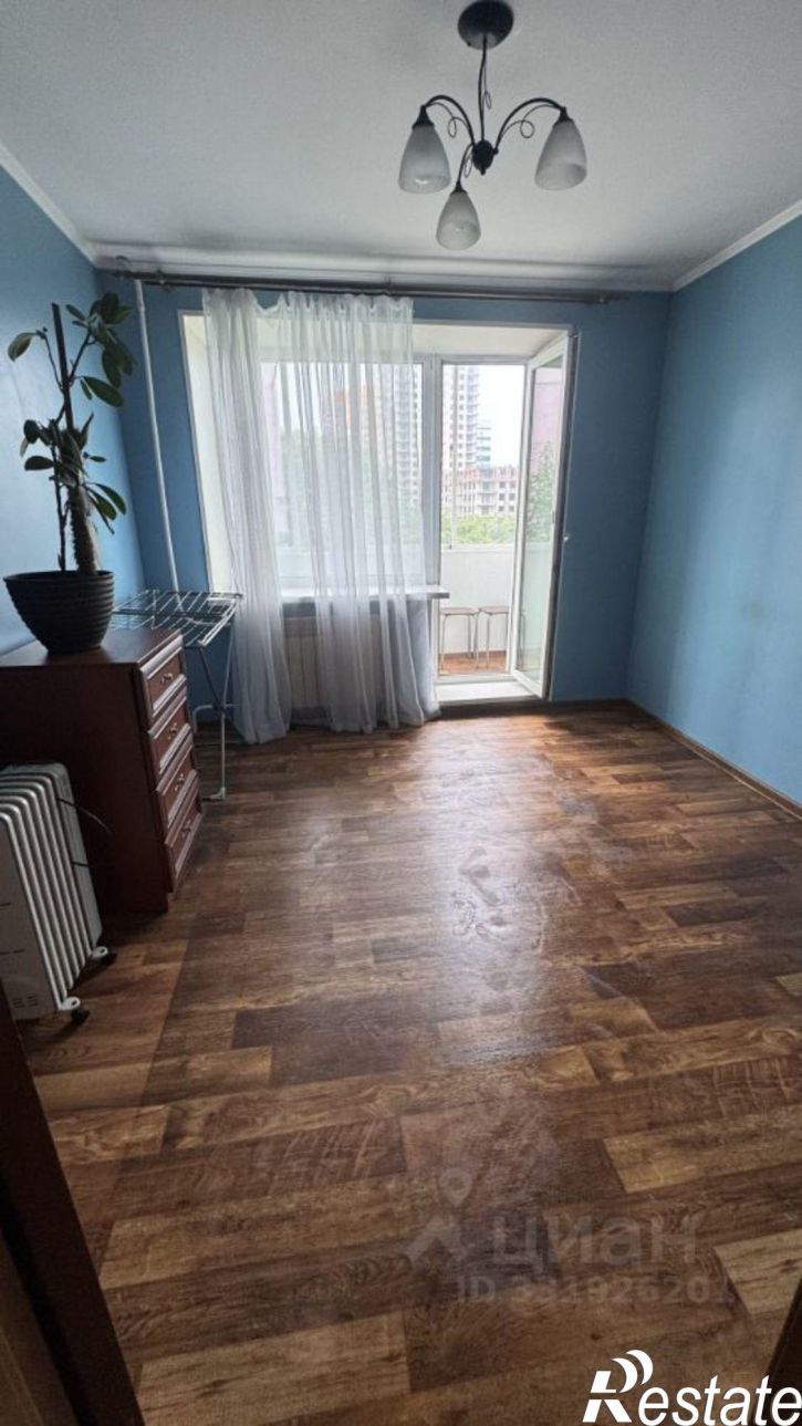 2-комн квартира ул Полярная, 1,  д. 1