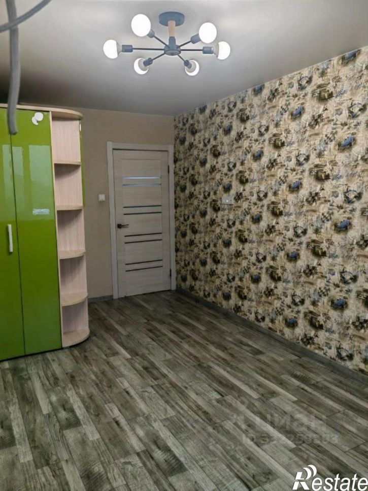 3-комн квартира ул Адмирала Горшкова, 44,  д. 44