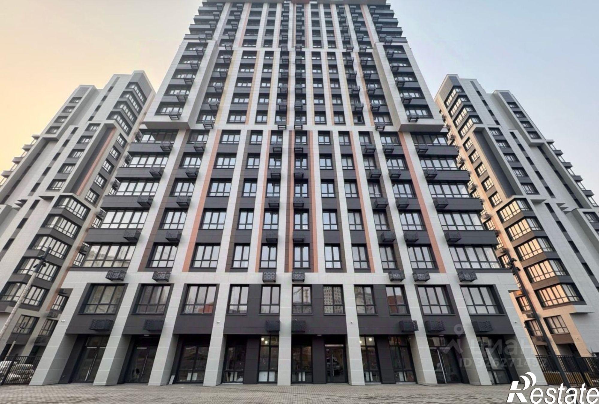 Купить квартиру за 14 535 400 рублей на ул Днепровская, 19А