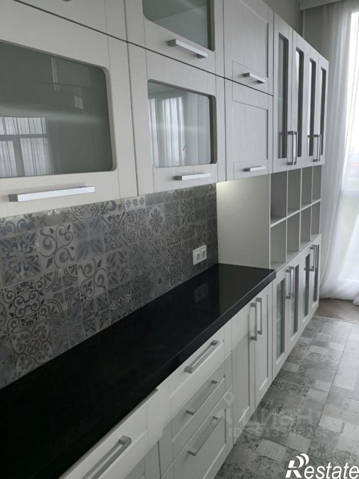 2-комн квартира ул Прапорщика Комарова, 58,  д. 58