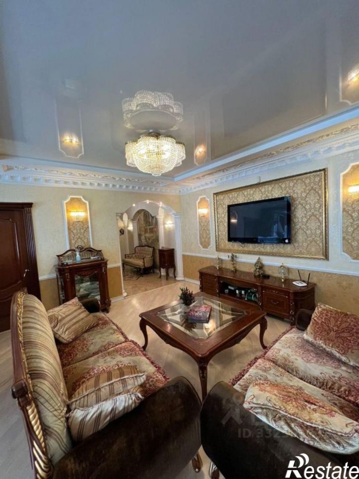 4-комн квартира ул Станюковича, 3,  д. 3