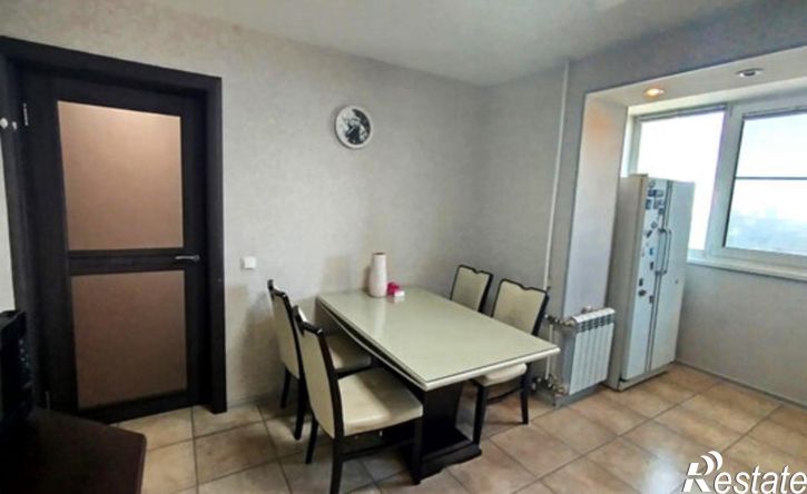 3-комн квартира ул Ладыгина, 19,  д. 19