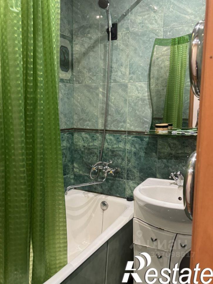 2-комн квартира проспект Красного Знамени, 33,  д. 33